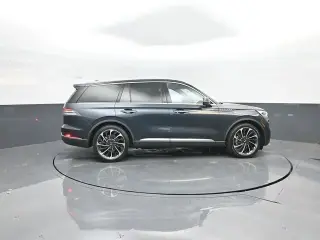 Lincoln Aviator 2022 Reserve 4dr SUV