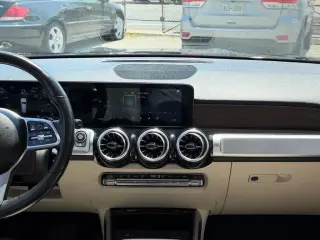 Mercedes-Benz GLB 2022 AWD GLB 250 4MATIC 4dr SUV