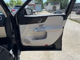 Mercedes-Benz GLB 2022 AWD GLB 250 4MATIC 4dr SUV