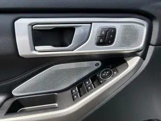 Ford Explorer 2022 AWD Limited 4dr SUV