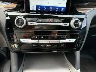 Ford Explorer 2022 AWD Limited 4dr SUV