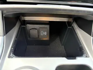 Ford Explorer 2022 AWD Limited 4dr SUV