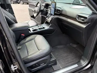 Ford Explorer 2022 AWD Limited 4dr SUV