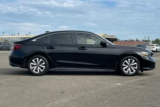 Honda Civic 2025 LX 4dr Sedan
