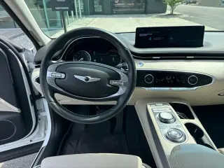 Genesis GV70 2024 AWD 2.5T Standard 4dr SUV
