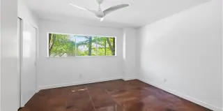 Propiedad en alquiler con 1 dormitorio y 1.5 baños en Dallas