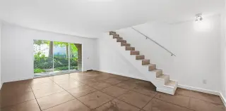 Propiedad en alquiler con 1 dormitorio y 1.5 baños en Dallas