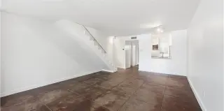 Propiedad en alquiler con 1 dormitorio y 1.5 baños en Dallas