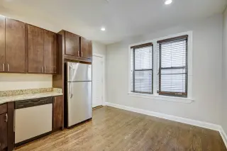 Propiedad en alquiler con 2 habitaciones y 1 baño en Chicago