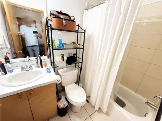 Propiedad en alquiler con 3 habitaciones y 2 baños en Chicago