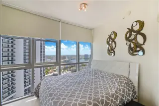 Propiedad en alquiler con 2 habitaciones y 2 baños en Sunny Isles Beach