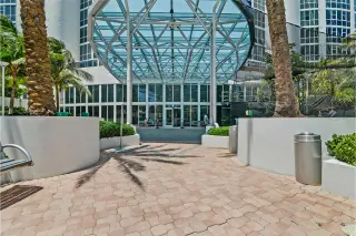 Propiedad en alquiler con 2 habitaciones y 2 baños en Sunny Isles Beach