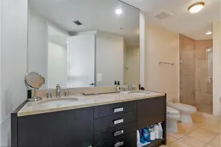 Propiedad en alquiler con 2 habitaciones y 2 baños en Sunny Isles Beach