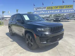 Jeep Grand Cherokee 2023 4x4 Laredo X 4dr SUV