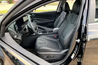 Hyundai ELANTRA 2023 Limited 4dr Sedan
