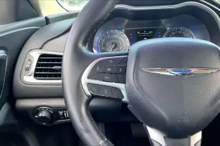 Chrysler 200 2016 Limited Platinum 4dr Sedan