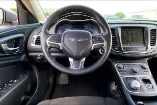 Chrysler 200 2016 Limited Platinum 4dr Sedan
