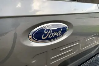 Ford F-150 2022 4x4 XL 4dr SuperCrew 5.5 ft. SB