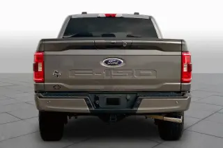 Ford F-150 2022 4x4 XL 4dr SuperCrew 5.5 ft. SB