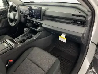 Toyota RAV4 2026 LE 4dr SUV