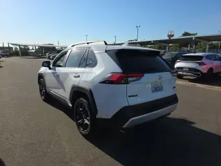 Toyota RAV4 2024 AWD Adventure 4dr SUV
