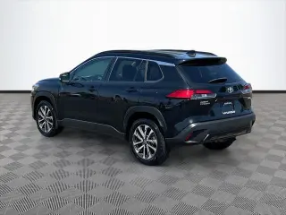 Toyota Corolla Cross 2024 XLE 4dr Crossover
