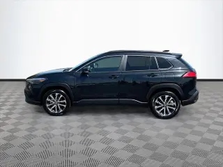 Toyota Corolla Cross 2024 XLE 4dr Crossover