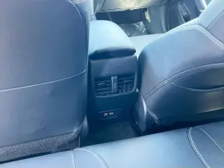 Toyota Corolla Cross 2024 XLE 4dr Crossover