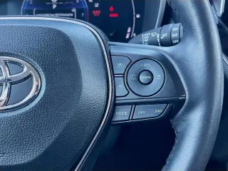 Toyota Corolla Cross 2024 XLE 4dr Crossover
