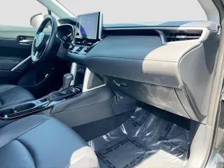 Toyota Corolla Cross 2024 XLE 4dr Crossover