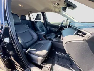 Toyota Corolla Cross 2024 XLE 4dr Crossover