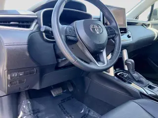 Toyota Corolla Cross 2024 XLE 4dr Crossover