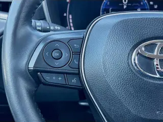 Toyota Corolla Cross 2024 XLE 4dr Crossover
