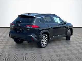 Toyota Corolla Cross 2024 XLE 4dr Crossover