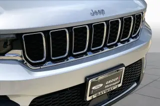 Jeep Grand Cherokee 2023 4x2 Laredo 4dr SUV