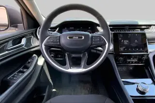 Jeep Grand Cherokee 2023 4x2 Laredo 4dr SUV
