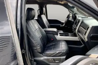 Ford F-250 Super Duty 2019 4x4 Lariat 4dr Crew Cab 6.8 ft. SB Pickup