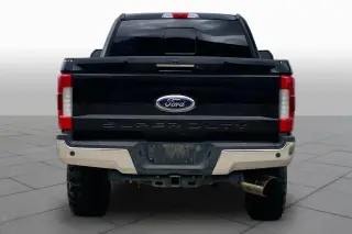 Ford F-250 Super Duty 2019 4x4 Lariat 4dr Crew Cab 6.8 ft. SB Pickup