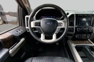 Ford F-250 Super Duty 2019 4x4 Lariat 4dr Crew Cab 6.8 ft. SB Pickup