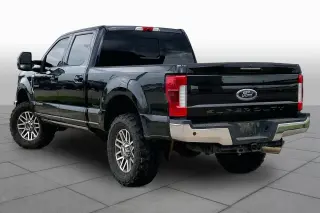 Ford F-250 Super Duty 2019 4x4 Lariat 4dr Crew Cab 6.8 ft. SB Pickup
