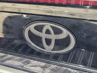 Toyota Prius Plug-in Hybrid 2025 SE 4dr Hatchback