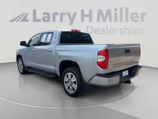 Toyota Tundra 2015 4x4 Platinum 4dr CrewMax Cab Pickup SB (5.7L V8 FFV)