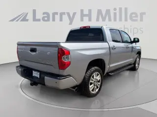 Toyota Tundra 2015 4x4 Platinum 4dr CrewMax Cab Pickup SB (5.7L V8 FFV)
