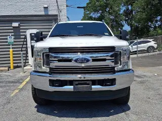 Ford F-250 Super Duty 2017 4x4 XLT 4dr Crew Cab 8 ft. LB Pickup
