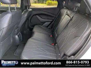 Ford Mustang Mach-E 2023 Select 4dr SUV