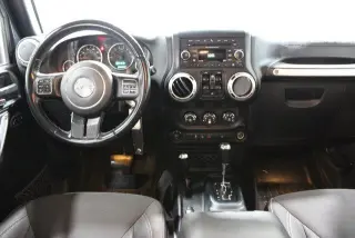 Jeep Wrangler JK Unlimited 2018 4x4 Sahara 4dr SUV