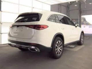 Mercedes-Benz GLC 2024 AWD GLC 300 4MATIC 4dr SUV