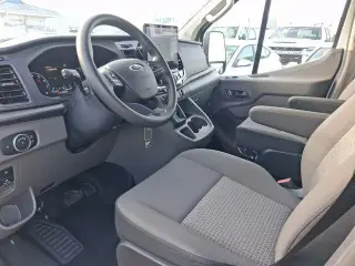 Ford Transit 2025 350 XL 3dr LWB Low Roof Passenger Van