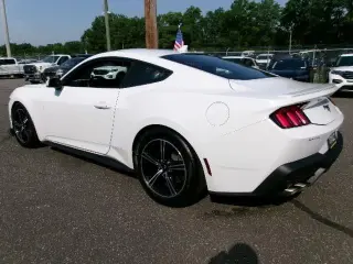 Ford Mustang 2024 EcoBoost Premium 2dr Fastback