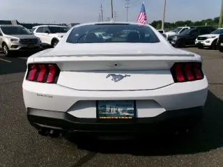 Ford Mustang 2024 EcoBoost Premium 2dr Fastback